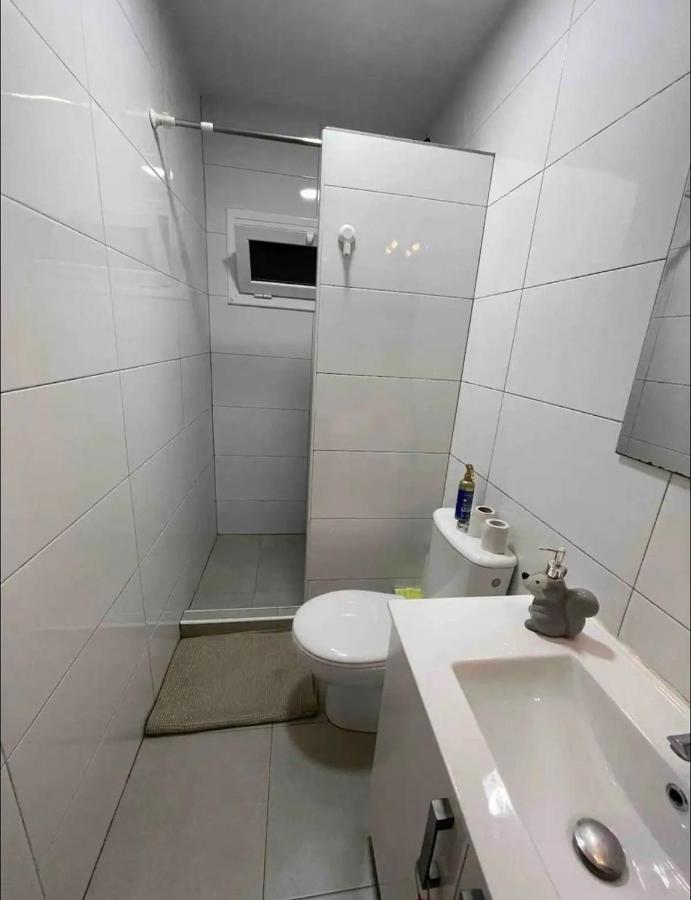 Cozy Room Next To El Prat Airport เอลปรัตเดยูเบรกัต ภายนอก รูปภาพ