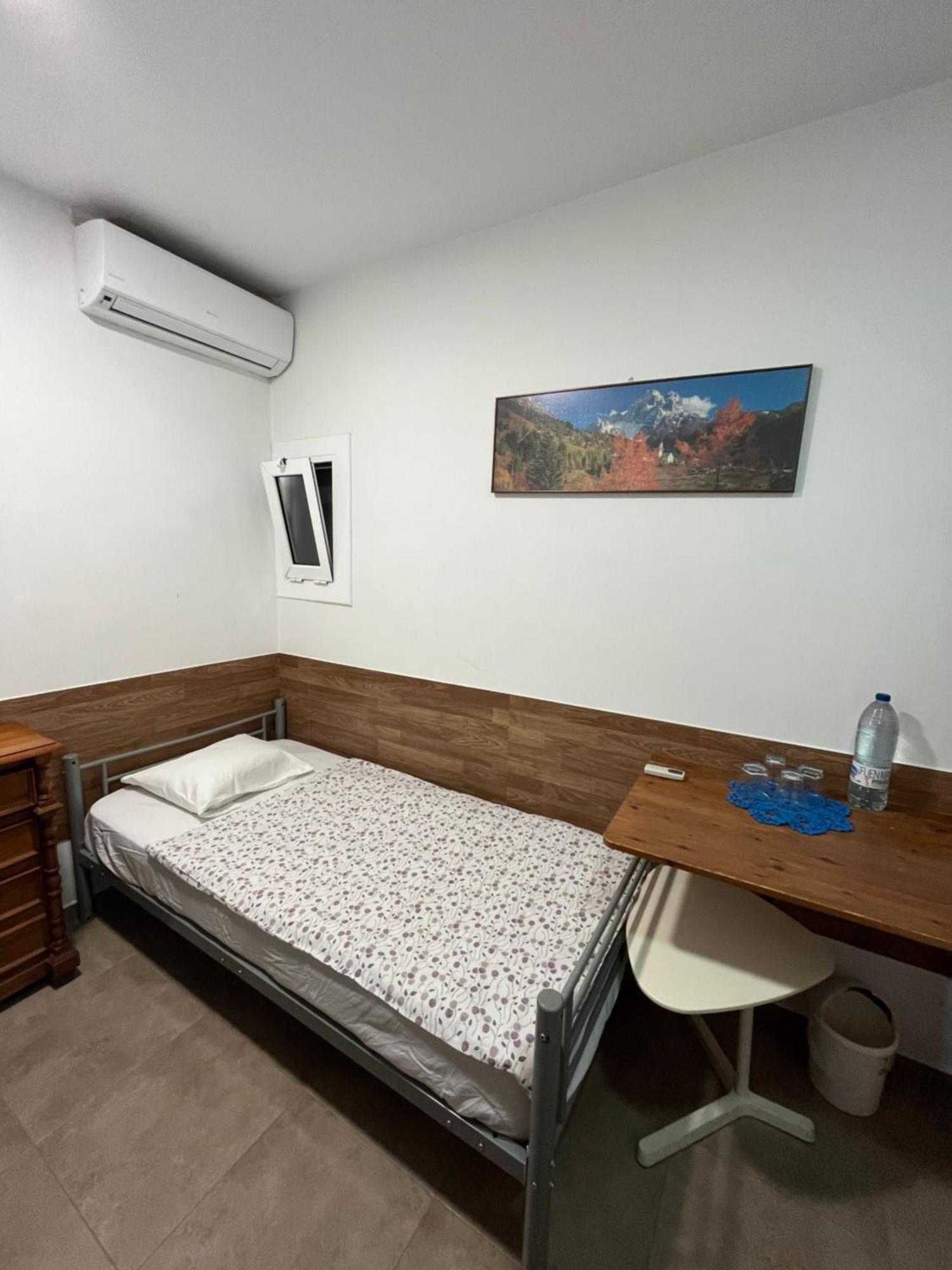 Cozy Room Next To El Prat Airport เอลปรัตเดยูเบรกัต ภายนอก รูปภาพ